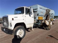1988 Ford L8000 S/A Dry Feed Mixer/Feeder Truck 