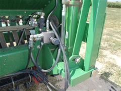 items/00bed3072c22e41180be00155de252ff/johndeere1520drill