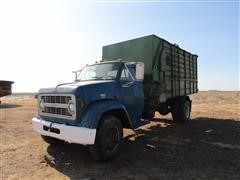 1978 Chevrolet C70 Feed Truck W/John Deere 716A Feed Bed 