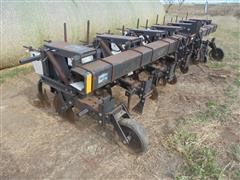 Hiniker Econ-O-Till Ridge Till Cultivator/Hiller 