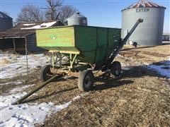 Husky Gravity Wagon W/Auger 