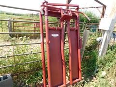 Tarter Cattle Master Automatic Head Gate 