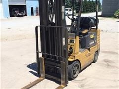 1996 Caterpillar 35 Forklift 