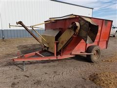 Soil Mover M140 Mixing Feed Wagon 
