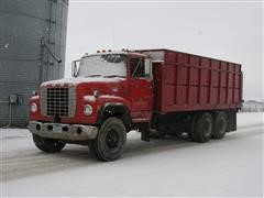 1976 Ford U807D T/A Grain/Silage Truck 