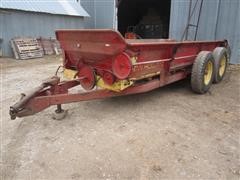 New Holland 675 S Manure Spreader 