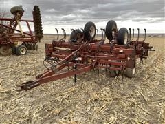 Kewanee 490 Integrator 3 20’ Field Cultivator 