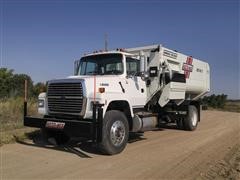 1996 Ford L8000 Feed/Mixer Truck 