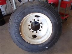 items/03e91ecc9666e41180bd00155de187a0/goodyearg124tire