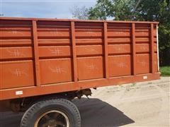 items/0414c2d780d0ea11bf210003fff94c59/1972international1600loadstargraintruck-17.jpg