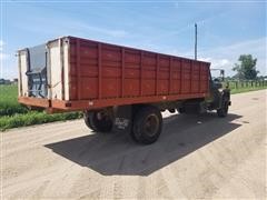 items/0414c2d780d0ea11bf210003fff94c59/1972international1600loadstargraintruck-5.jpg