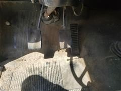 items/0414c2d780d0ea11bf210003fff94c59/1972international1600loadstargraintruck-57.jpg