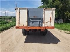 items/0414c2d780d0ea11bf210003fff94c59/1972international1600loadstargraintruck-6.jpg