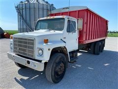 1988 International 1954 T/A Silage/Grain Truck 