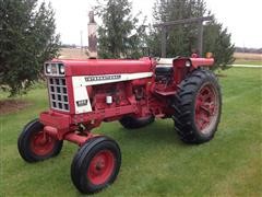 1975 International 666 2WD Tractor 