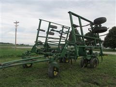 John Deere 2410 Chisel Plow 