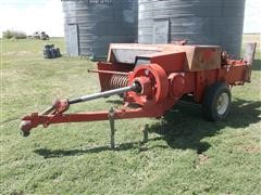 Massey-Ferguson 124 Small Square Baler 