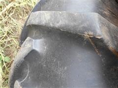 items/075d3a335d2ee41180bf00155de252ff/reartractortires