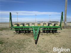 items/0777dd3bcd05f0119d476045bd488df1/john-deere-7000-8r30-planter-5_51581b42b1224464a788b5de2e2cf308.jpg