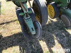items/0777dd3bcd05f0119d476045bd488df1/john-deere-7000-8r30-planter-5_66338f3bcec0456188c2d76e06b13040.jpg