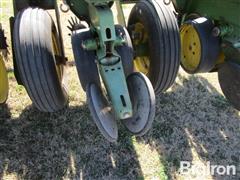 items/0777dd3bcd05f0119d476045bd488df1/john-deere-7000-8r30-planter-5_d6cbb62fbd454f32a765790b63e1b346.jpg