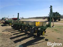 items/0777dd3bcd05f0119d476045bd488df1/john-deere-7000-8r30-planter-5_fa247a78acfd442a83016cdb6eb288f2.jpg