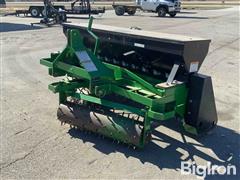Trucks (Mighty Machines): Coppendale, Jean: 9781554076192