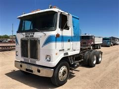 1979 White Road Commander T/A Truck Tractor 