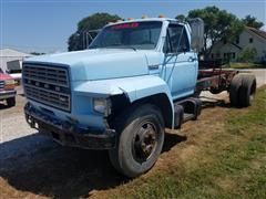 1982 Ford F600 Cab & Chassis 