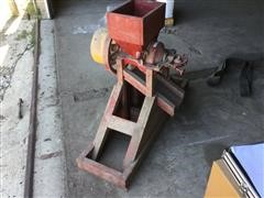 New Holland Corn Sheller 