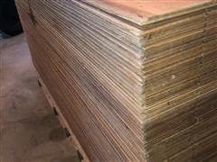 items/0be67f280ad1ea11bf2100155d72eb61/cedarsiding4x8-22.jpg