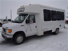 2003 Ford E-450 Bus 