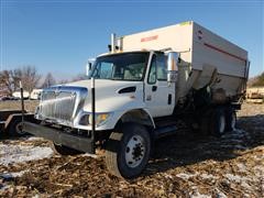 2006 International 7000 T/A Mixing/Feed Truck 