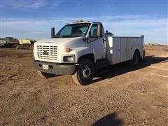 2005 Chevrolet C6500 Truck With Service Bed 