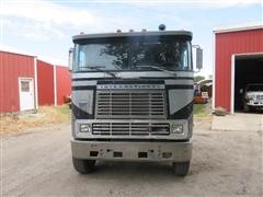 items/0f116ffebba8425a8623e3d30c86d3da/1984internationalcoe9670trucktractor-3.jpg