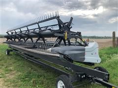 2011 Gleaner 9250 Flex Draper Head 