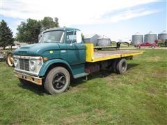 1968 Ford 700 Flatbed Truck W/Winch 