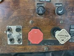 items/11204ab85b814d49a526db992e86f7da/1993peterbilt377tatrucktractor-31.jpg