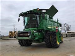 2013 John Deere S690 4WD Combine 