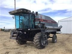 1992 Gleaner R42 Combine 