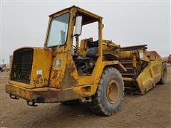 1990 John Deere 762B 11 Yard Self Propelled Paddle Scraper 