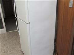 Amana Refrigerator Freezer 