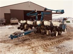 Kinze 3200 12R30 Planter 