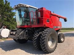 1998 Massey Ferguson 8780 Anniversary Edition Combine 