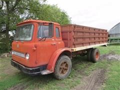 1969 International Loadstar CO1600 Grain Truck 