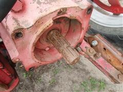 items/14cdddf28224e41180be00155de252ff/internationalfarmall460tractorwdualloader