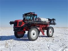 2011 Miller Condor G40 Self-Propelled Sprayer 