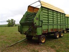 John Deere 716A Silage Wagon 