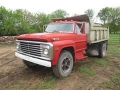 1968 Ford F700 Dump Truck 