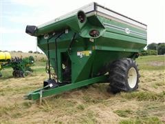 J And M 750 Grain Cart 